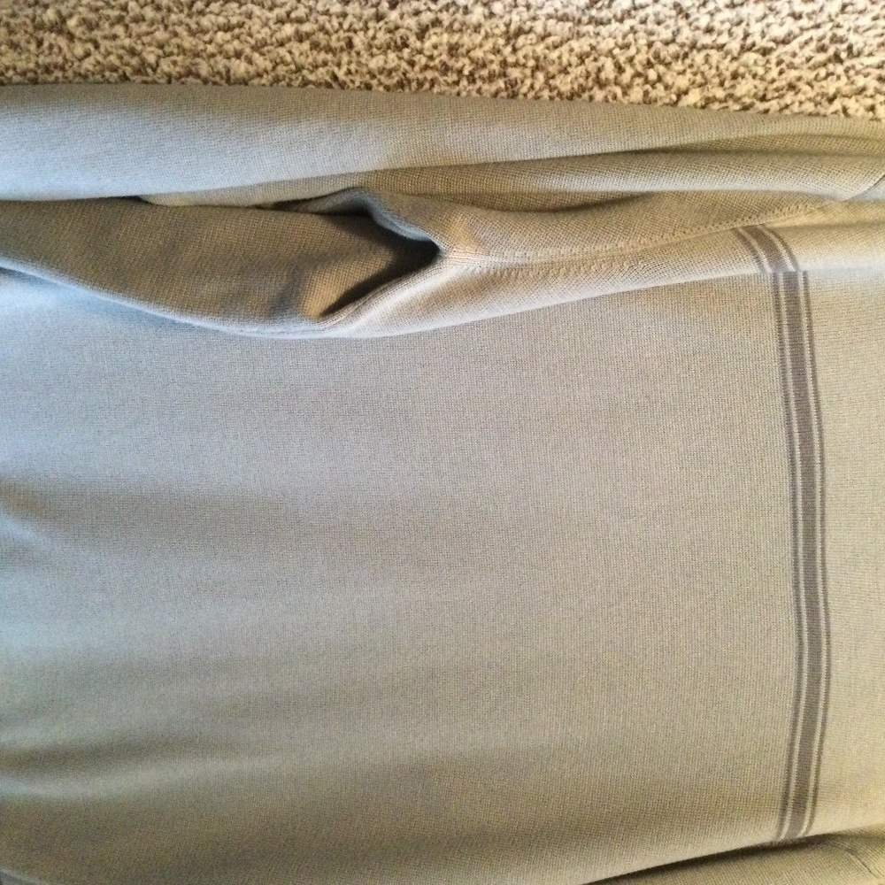 Geoffrey Beene Men's Sweater - Picture 5 of 5